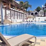 4 Bedrooms Ocean View Amarilla Golf Διαμέρισμα