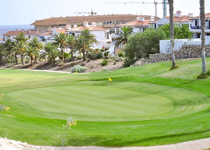 4 Bedrooms Ocean View Amarilla Golf Lägenhet